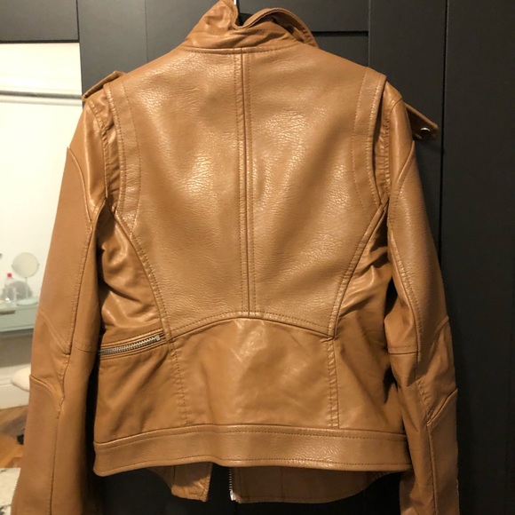 brown leather jacket - Picture 2 of 3